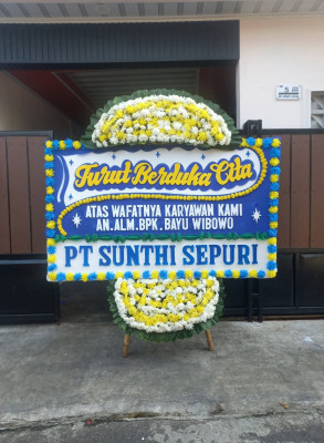 Papan Bunga Duka di Olak Kemang